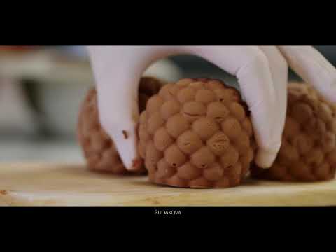 Perfeição Petit Gâteau: Mergulhe no Coração desta Delícia Fundida! 🍫✨