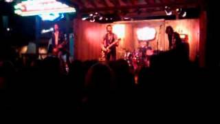 Alejandro Escovedo &quot;This Bed is Getting Crowded&quot;