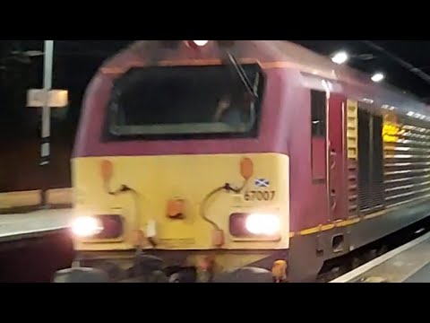 Class 67,67007 and 67013 passes Biggleswade working the "Derbyshire rose" Railtour