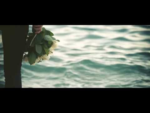 Video thumbnail for Σε ποια θάλασσα αρμενίζεις (Se poia thalassa armenizeis)