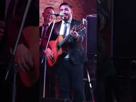 Hola corazón - Uriel Lozano y Ema Carbonell