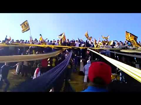 "Recibimiento de la banda mostro" Barra: La Banda Monstruo • Club: Almirante Brown