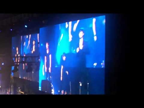 100904 SMTown Live LA - Intro + A Man In Love - Super Junior (some Kyu-focus)