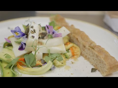 Antipasto estivo: formaggella di capra e focaccia - In cucina con la chef Lorena De Sabata