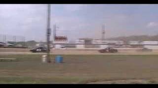 preview picture of video 'WHIP CITY SPEEDWAY : 4 Cylinder Feature July 26, 2008'