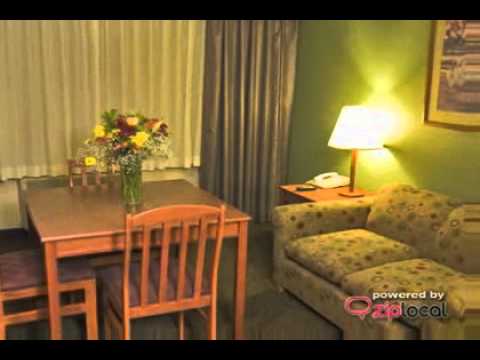 A Wood River Inn - (208)578-0600