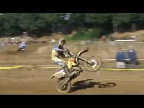 Motocross race 2 stroke skills