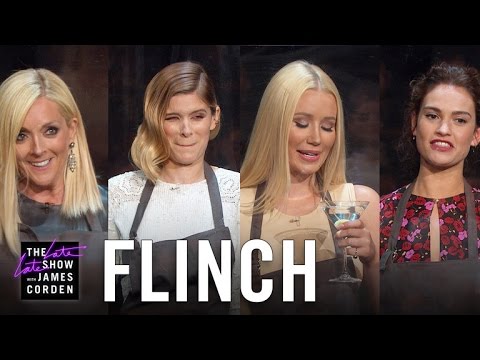 イギー・アザレア、ジェーン・クラコウスキー、ケイト・マーラ、リリー・ジェームズとの共演。 (Flinch w/ Iggy Azalea, Jane Krakowski, Kate Mara & Lily James)