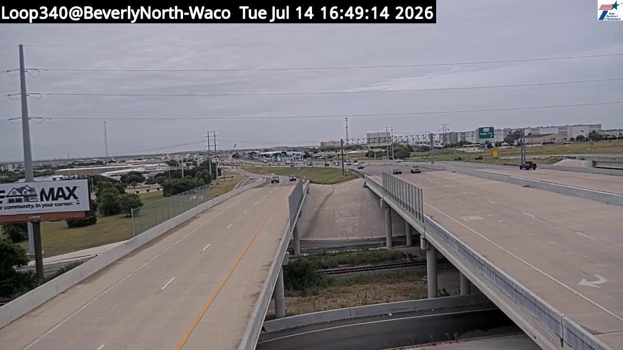 Live webcam view of Beverly Drive & Loop 340 Traffic Cam