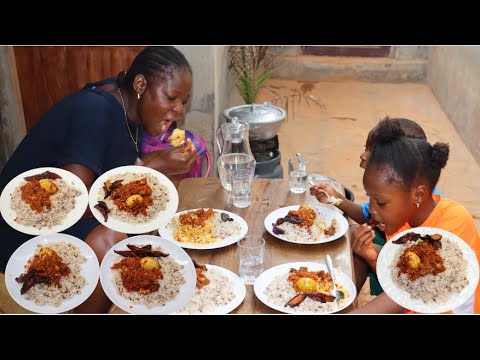 HOW I MADE DELICIOUS "RICE & BEANS" WITH EGG STEW + PLANTAIN RECIPE !! | COOKING AFRICAN FOOD...