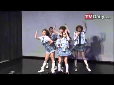 120418 Girl's Day - Twinkle Twinkle + Interview @ Everyday II Showcase