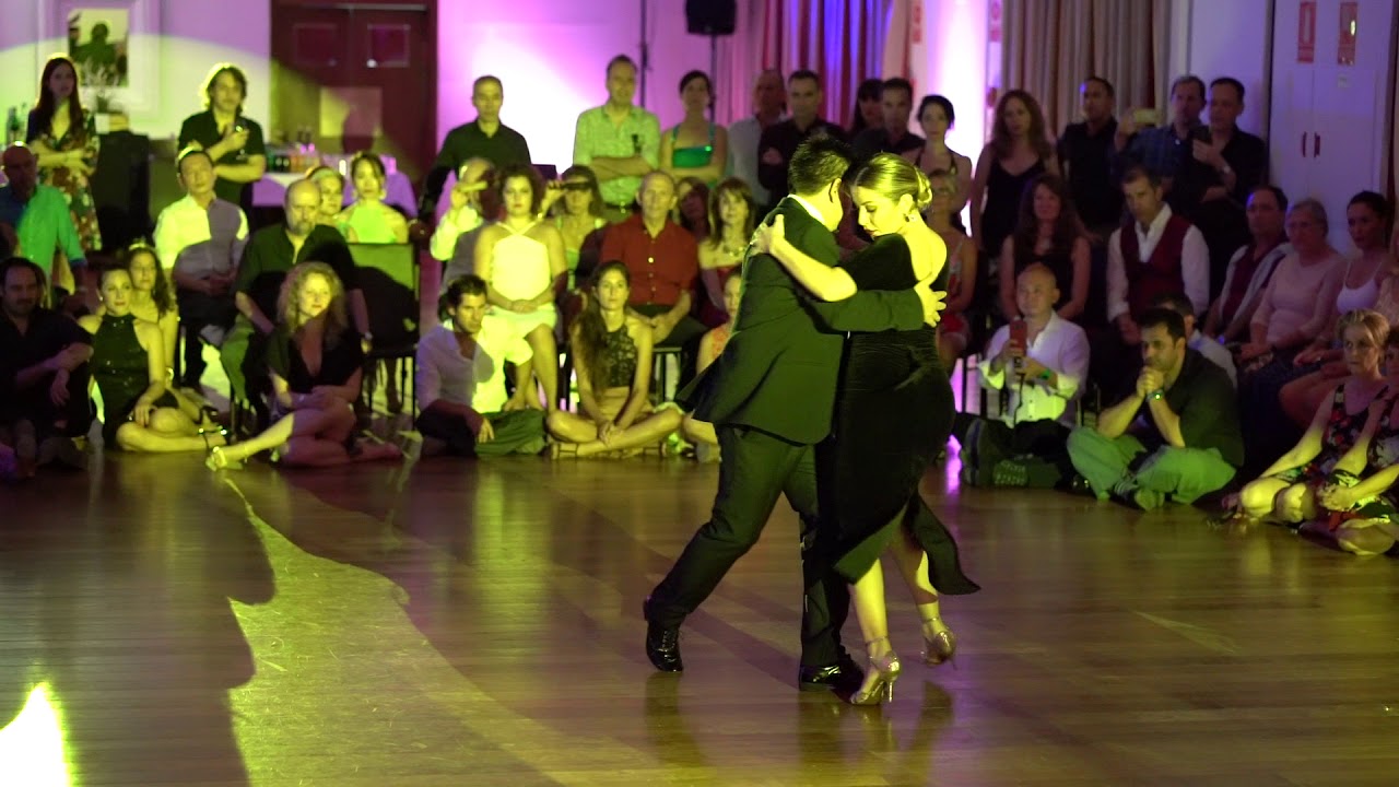 Carlitos Espinoza y Noelia Hurtado en Madrid, Bailongo 4