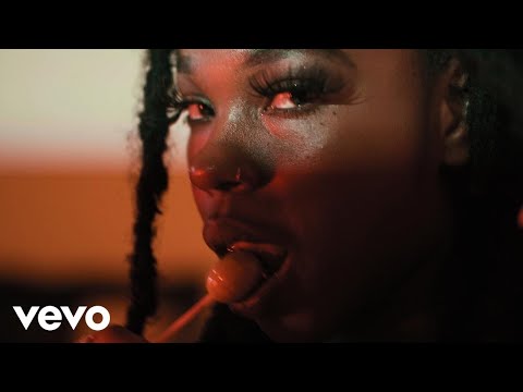 Bayka - She Like It (Official Video)