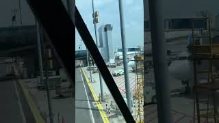 Download lagu Story Ceritanya Lagi Di Bandara Soetta #prank #storywa mp3