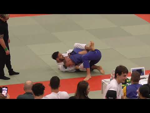 Luke Saldanha vs Samuel Hill - English Open BJJ 2022 - Purple Adult - Light