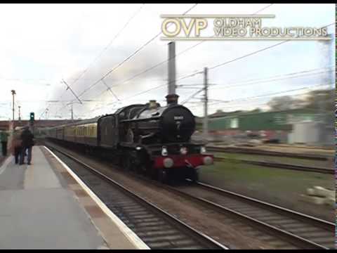 5043 Earl of Mount Edgcumbe charges through Warrington Bank Quay