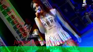 Download lagu Suket teki nella karisma mp3