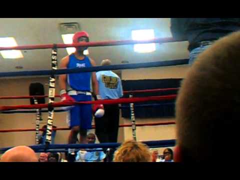 Gary Antonio Russell vs Joel Young (full fight)