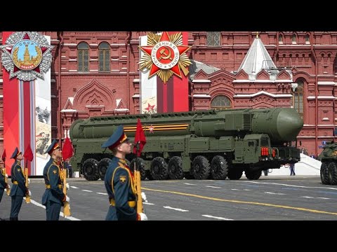 Mosca, Piazza Rossa: prove tecniche per la parata militare del 9 maggio