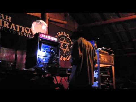 2015.08.22 - JAH GARDEN 7 - RAS KUSH -