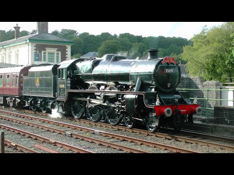 The North Wales Coast Express pauses at Bangor on Return.