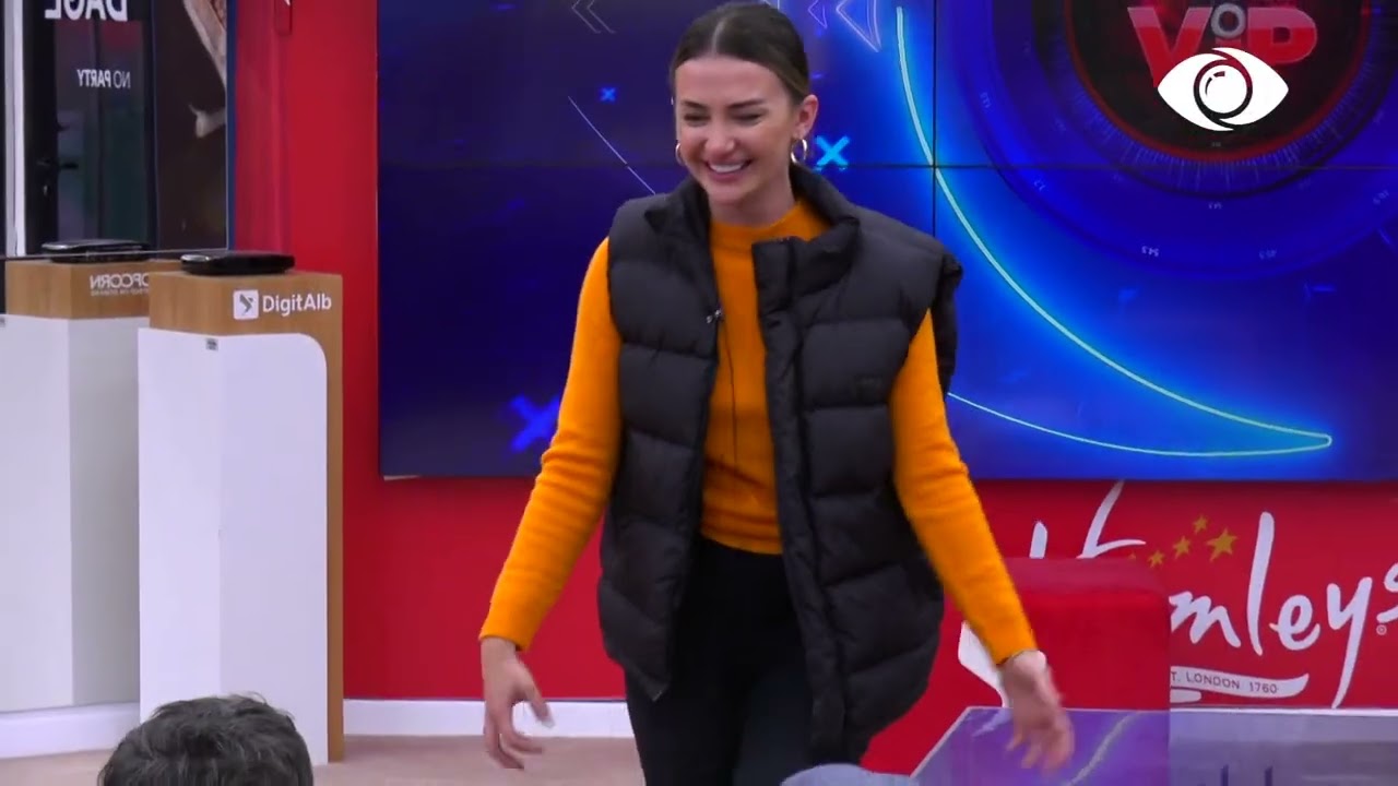 Qesh mirë kush qesh i fundit/ Performanca e Kiarës