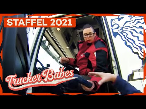 Jennifer ist zu Fuß unterwegs - sie sucht nach einer Abfahrlösung  | Trucker Babes| Kabel Eins