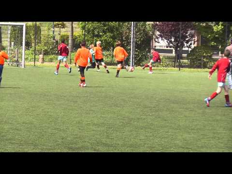 19 mei 2013 Fair Play Toernooi VV De Meern E5 - Zwaluwen Utrecht - Doelpunt Zwaluwen