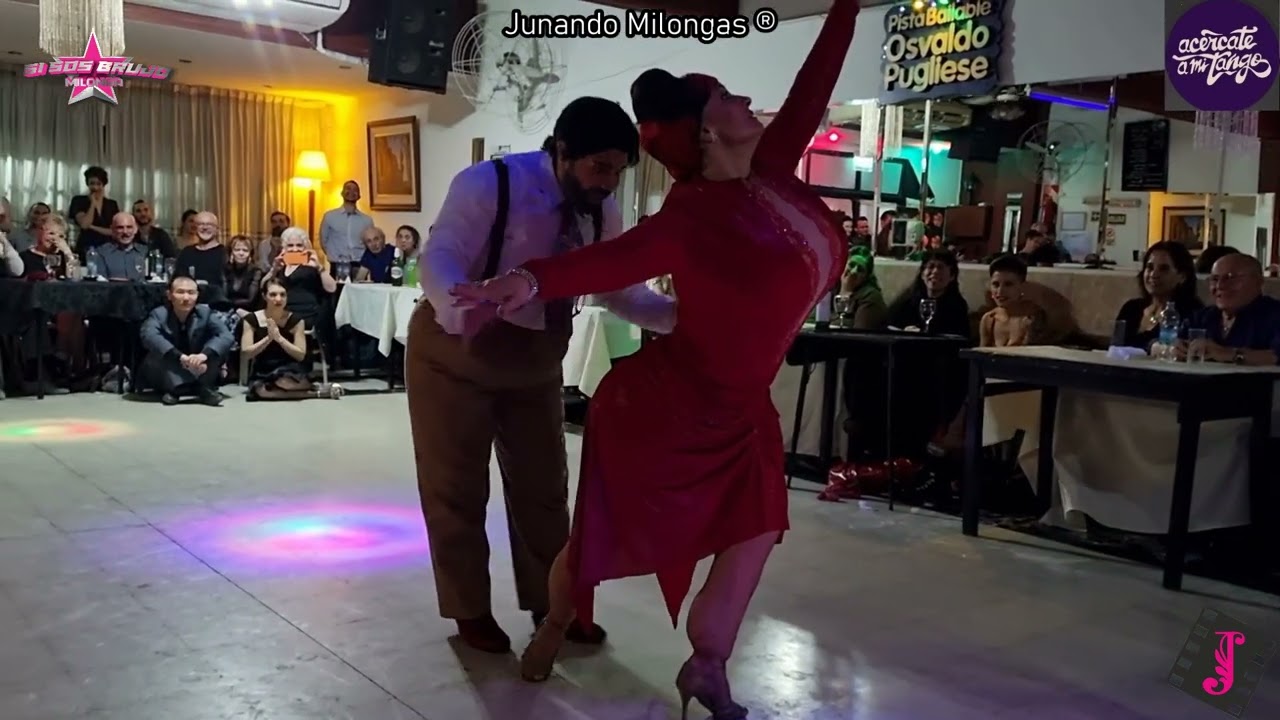 CLAUDIO GONZALEZ & JULIA URRUTY || Los Gorditos bailan "El Torito"