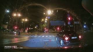 Как ездят в Николаеве: водитель решил «наказать» подростков, медленно переходивших дорогу (видео)