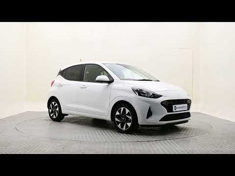 Hyundai i10 Deluxe Plus - Image 2