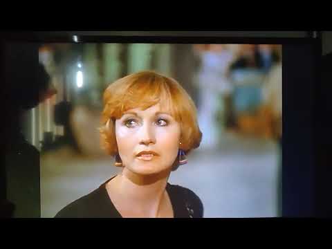 Silver Streak (1976) George tries to uncoupled passenger cars scene