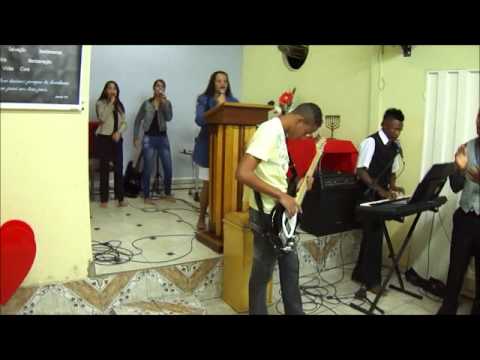 Quadrangular Vera Cruz....B.H..M.G....01 Julho 2012 - Oração Djalma - Louvor - Jairo e Jefersom.