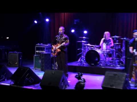 Reverend Horton Heat - Bales of Cocaine (Live)
