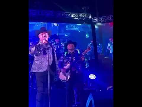 Profugos y lupe y juan puro bravo NL