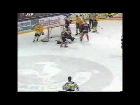 Tero Leinosen torjuntoja kaudelta 2002-03