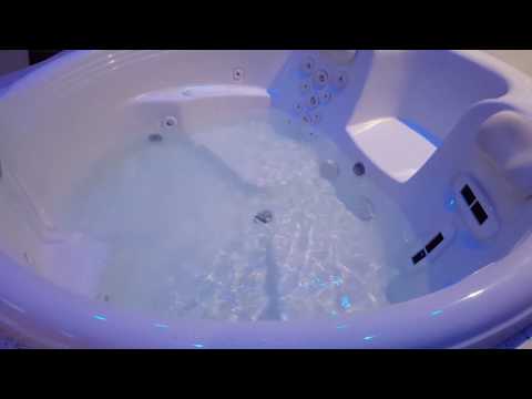 Sunset Inn (Clinton) - Starlight Glacier room.