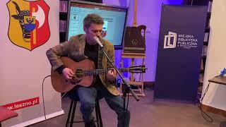 Wideo1: Noworoczne spotkanie radnych Leszna - koncert Huberta Szcz�snego