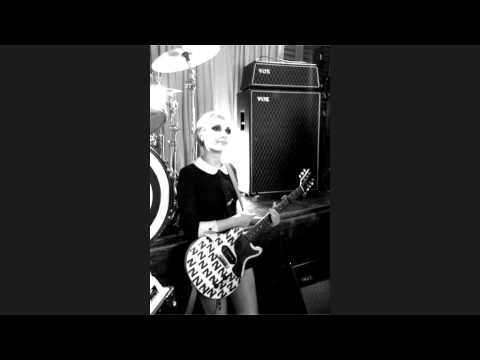 Video thumbnail for Famous Blue Raincoat