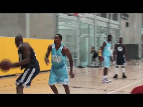 Jamal Crawford showing that he still got it!!!