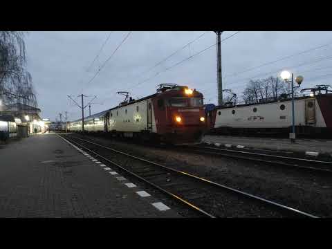 Tren IR1750 Suceava - Bucuresti Nord pleaca din Pascani cu locomotiva electrica EA717 -  06.03.2022