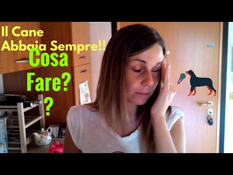 Guardi imballano la felicità delle donne Le maschere stringenti di pelle di faccia secca