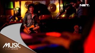 Download lagu Music Everywhere - Sheila On 7 - Seberapa Pantas mp3
