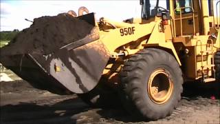 Cat 950F Loader Working