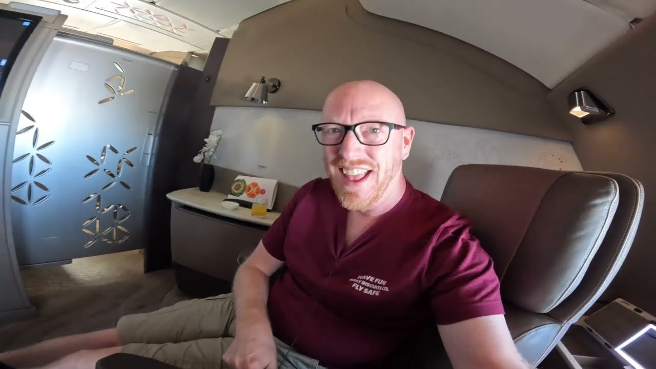 Singapore Airlines SilverKris First Class Lounge thumbnail