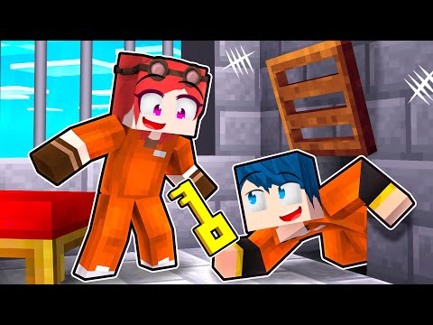 SCAVO UN PASSAGGIO SEGRETO PER LA FUGA! - MINECRAFT *VITA IN PRIGIONE*