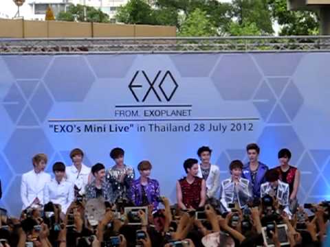 [Fancam] 120728 EXO Mini Live in Thailand  Introduction By SUHOney
