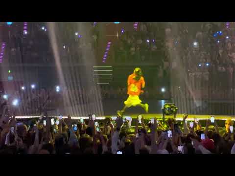 Billie Eilish - LUNCH @ Tauron Arena, Kraków, Poland - June 3, 2025 [4K]