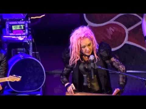 Cyndi Lauper, Hammersmith 30/06/16 with Matt Henry