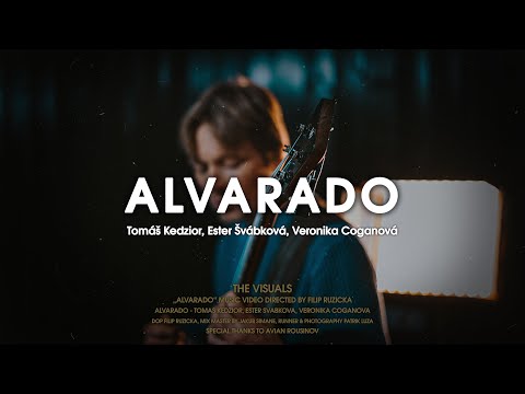 Tomáš Kedzior - baskytara - Tomáš Kedzior, Ester Švábková, Veronika Coganová - ALVARADO